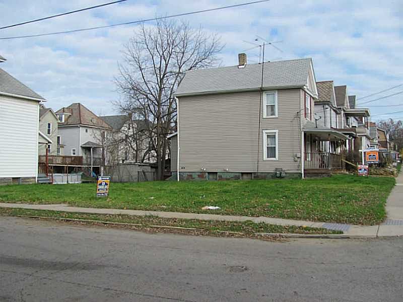 1st image of 242 W Brady St