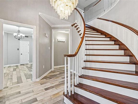 3rd image of 3409 Palmisano Blvd
