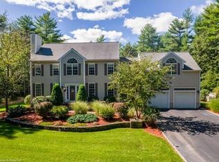 23 Boxberry Ln, Rochester, MA 02770