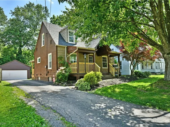 400 Spring St, Struthers, OH 44471