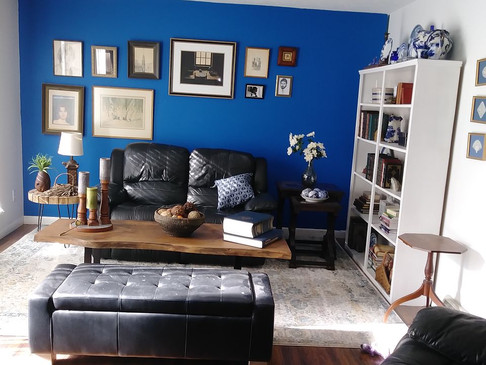 Living room.