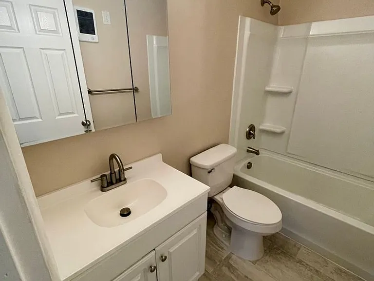 10735 SW 69th Ave — Photo 5