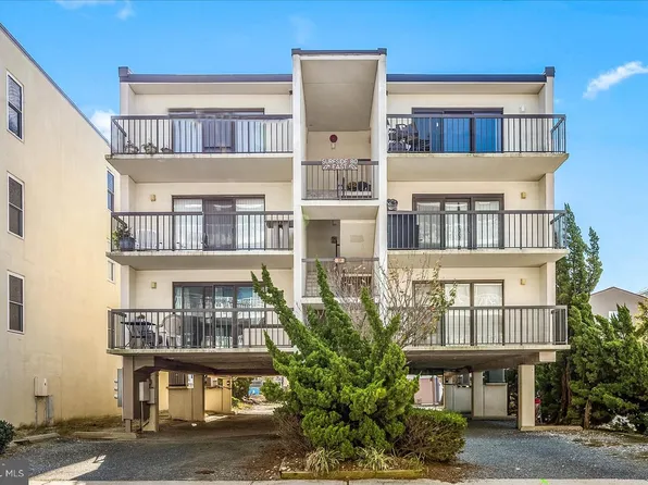 9 80th St #1, Ocean City, MD 21842