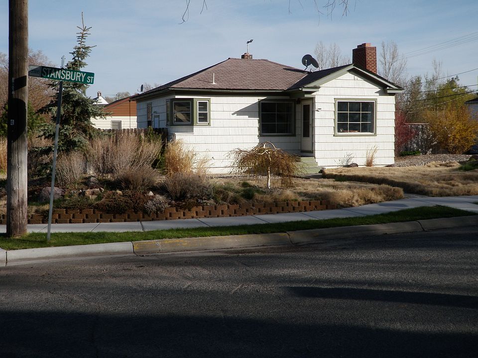 Large corner lot
