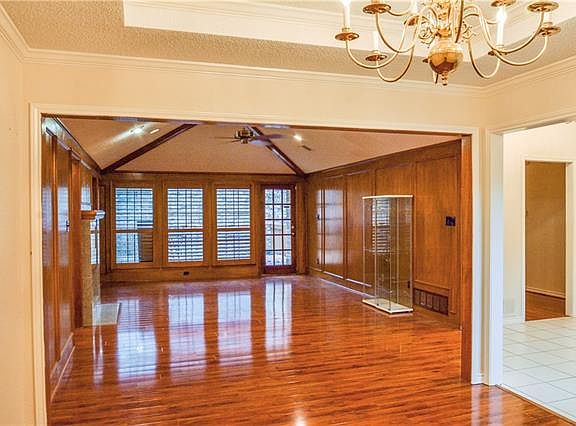 2nd image of 2877 Stoneridge Dr