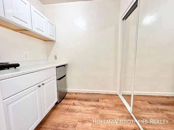 2nd image of 4925 Beverly Blvd APT 2