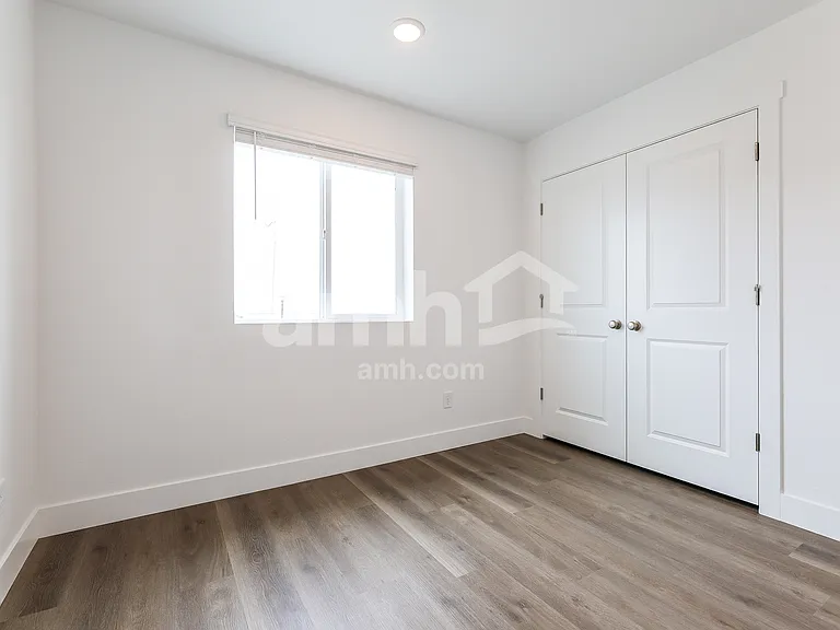 10159 Peoria Pkwy — Photo 11