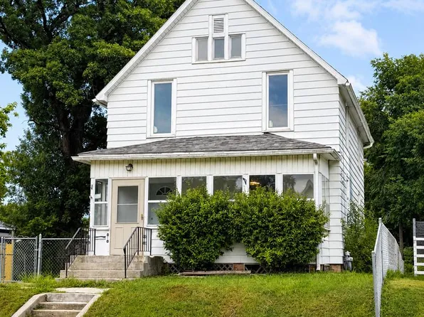 810 6th Ave N, Fort Dodge, IA 50501