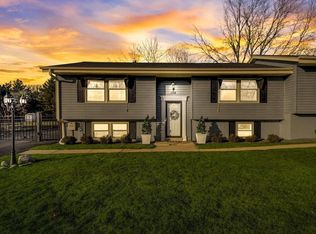 178 W Pembroke Way, Wales, WI 53183