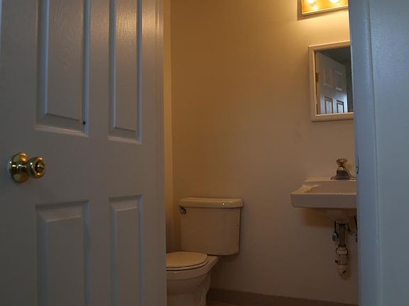 3rd image of 430 Mystic View Turn