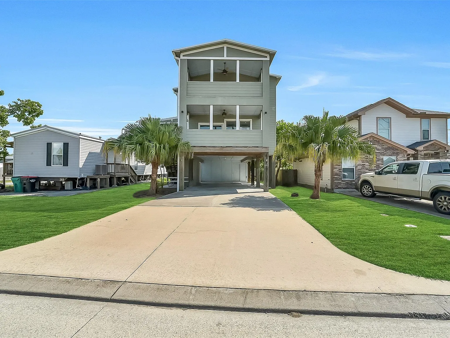 3 bed, 2.5 bath, 1644 sqft, $1,850 — Photo 2