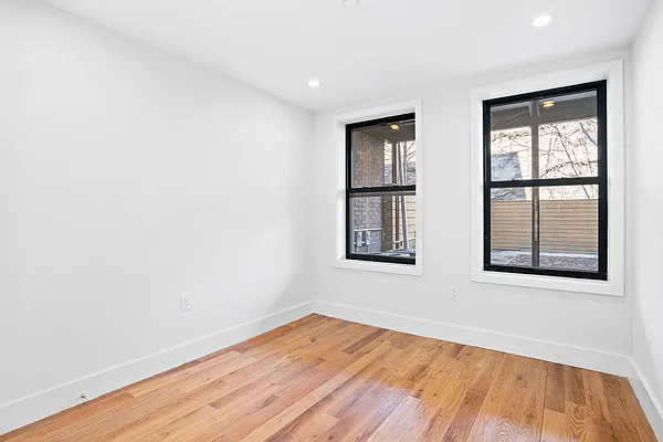 Rented by Douglas Elliman | media 27