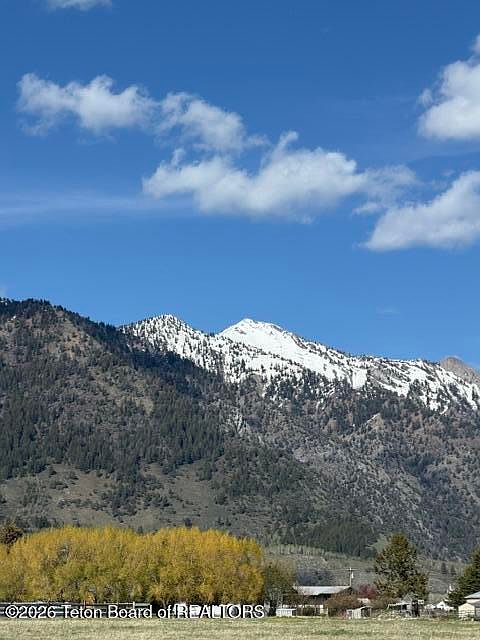 1st image of 6 Moses Meadows Dr