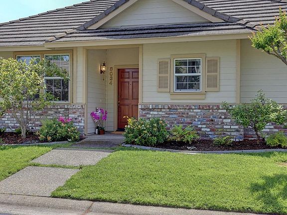 3rd image of 8034 Auburn Oaks Village Ln