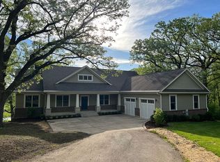 14N559 Sleepy Hollow Rd, Sleepy Hollow, IL 60118