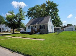 916 Oak St, Mishawaka, IN 46545