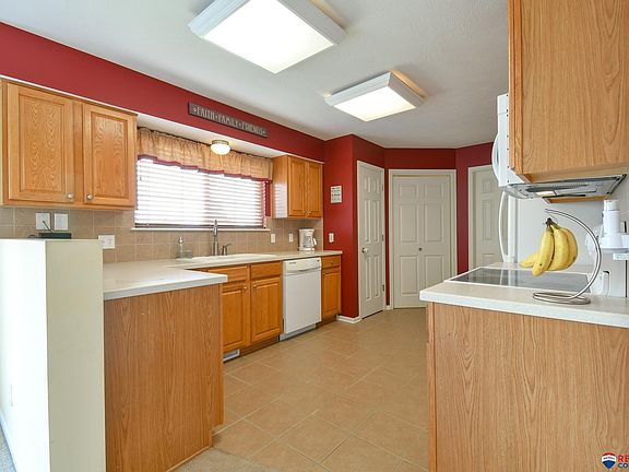 2nd image of 15726 Cherrywood St