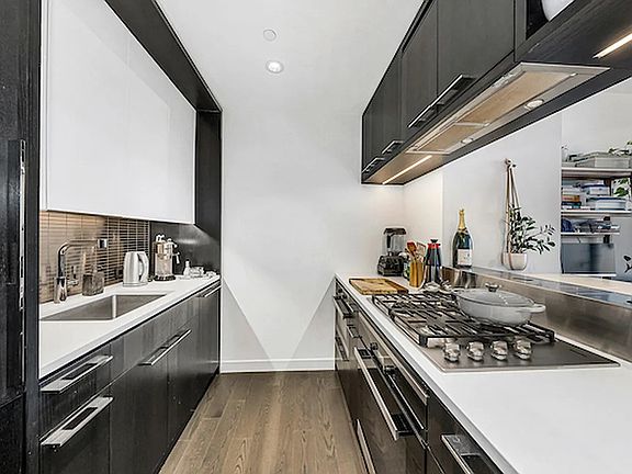 4th image of 252 South St Unit 25F