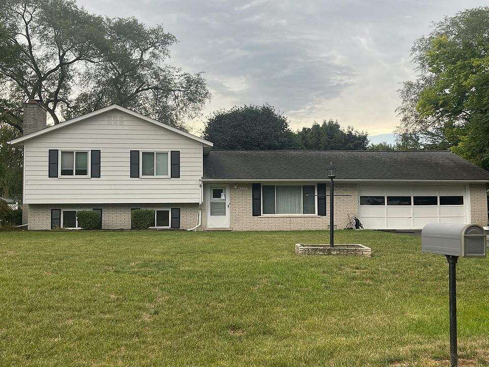 1st image of 48489 Ellen St