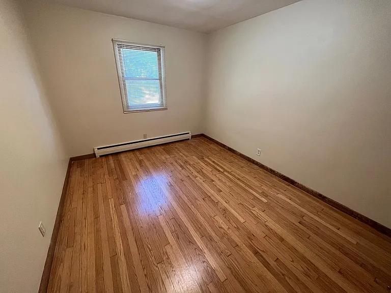 1160 E. Singer Cr. — Photo 6