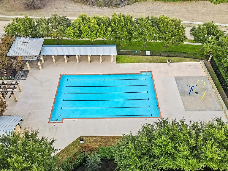 15921 Twin Cove Dr — Photo 34