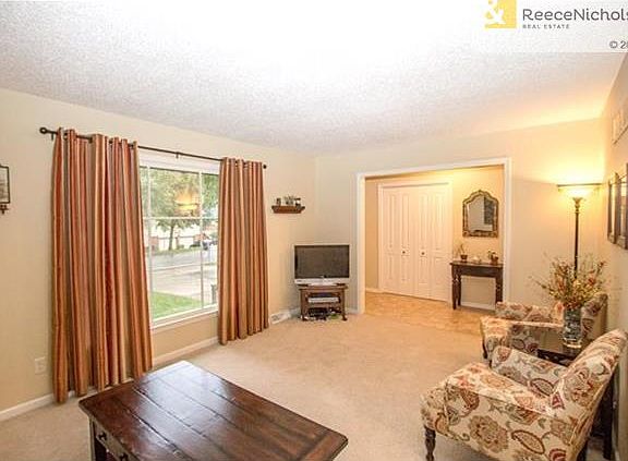4th image of 978 Wyckwood Dr