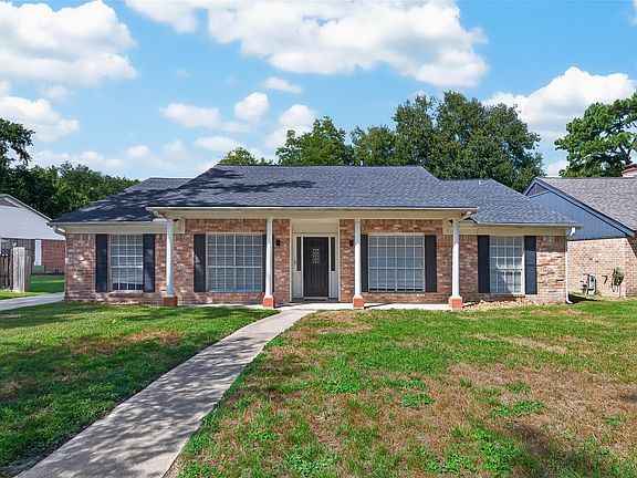 4th image of 1319 Forsythe Ln