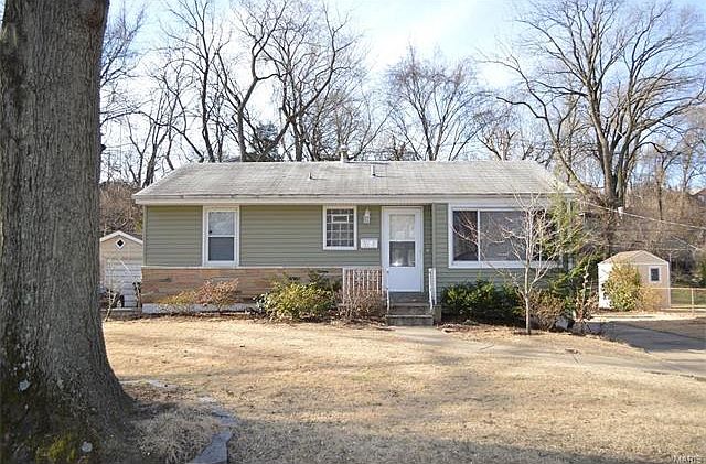 1st image of 3924 Comstock Dr