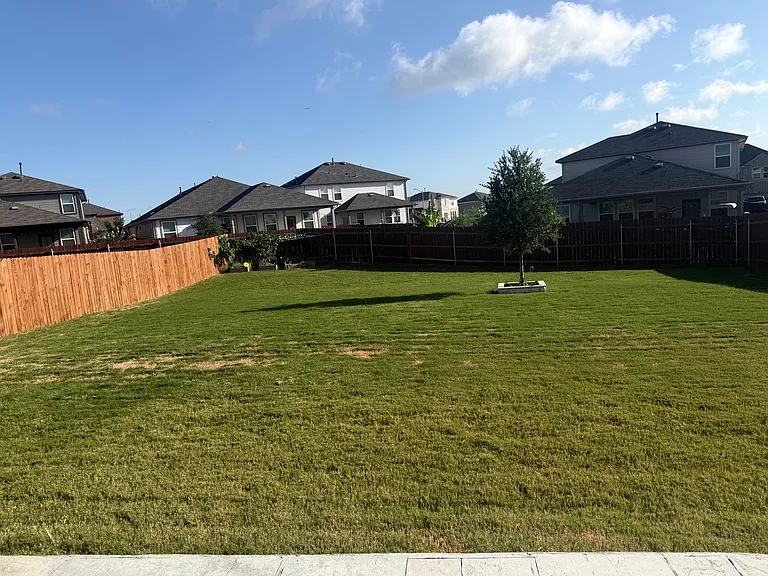 15220 Holloway Dr — Photo 11