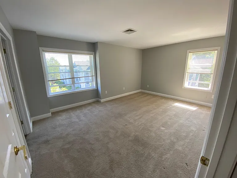 122 Coliseum Ave #401 — Photo 6