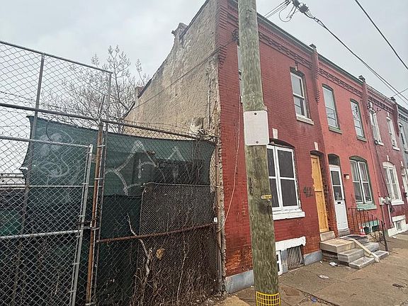 2nd image of 912 N 45th St
