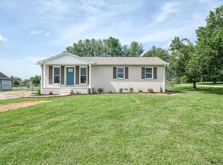 5585 Buffalo Valley Rd, Algood, TN 38501