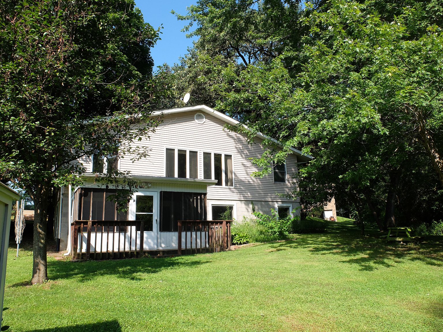 2665 Golf Rd, La Fayette, IL 61449 Zillow