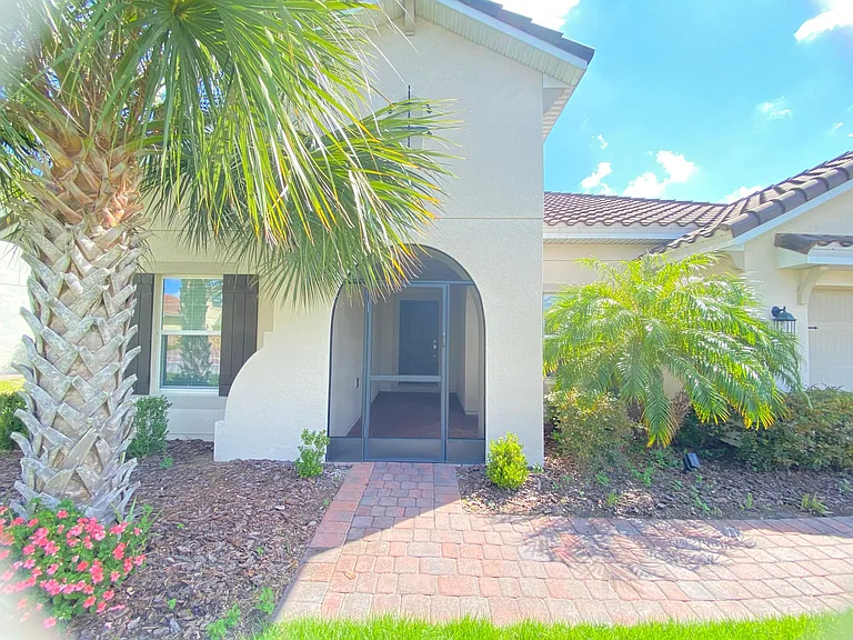 2751 Rialto Ct — Photo 8