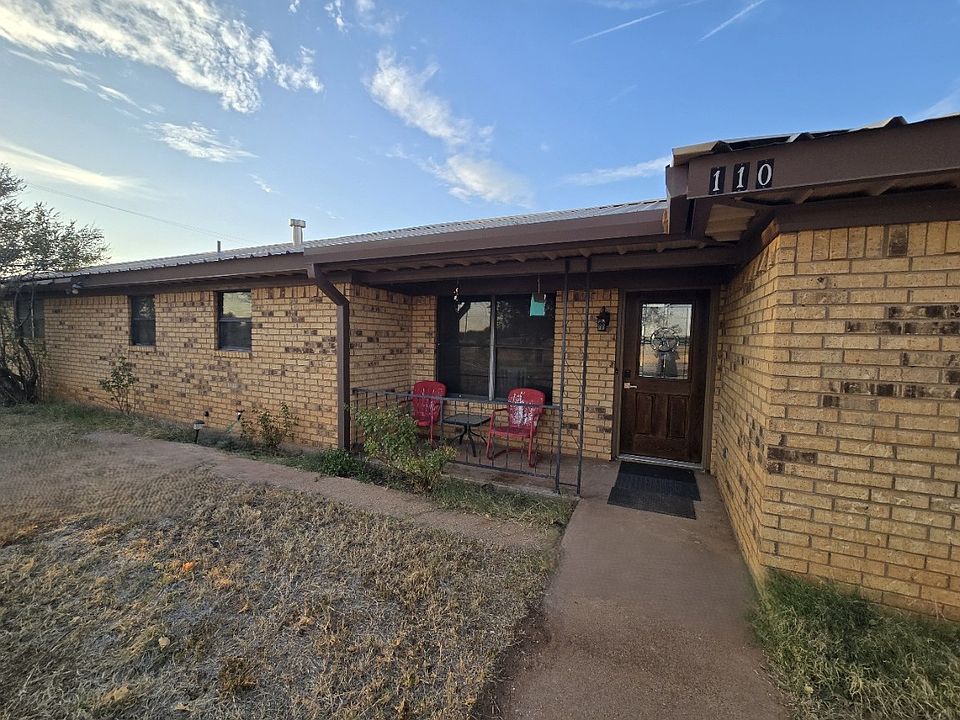 1st image of 110 Foothill Rd
