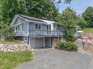 18 Central St, Fayville, MA 01745