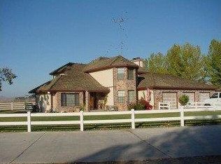 908 Foxhill Cir, Hollister, CA 95023