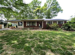 636 Enola Rd, Morganton, NC 28655