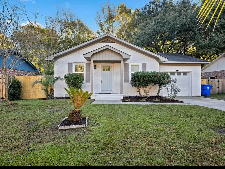 1115 S Shadow Dr — Photo 1