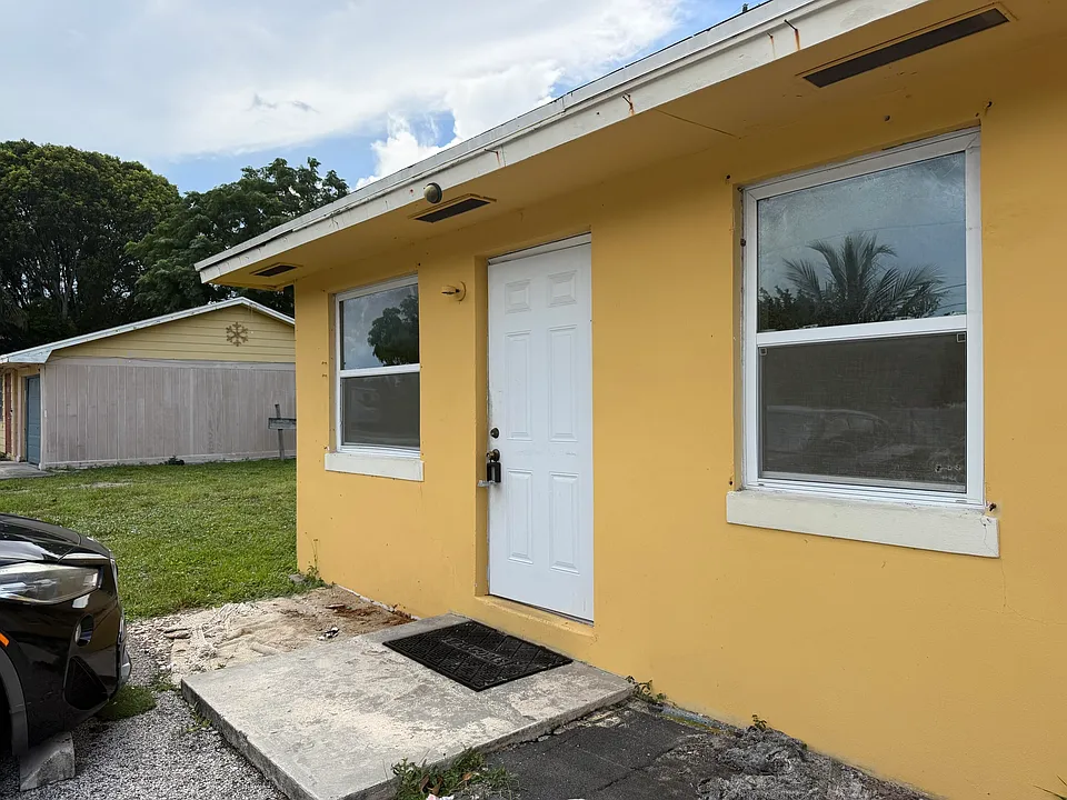 3656 Coconut Rd