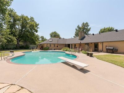 6700 S Country Club Dr, Oklahoma City, OK, 73159