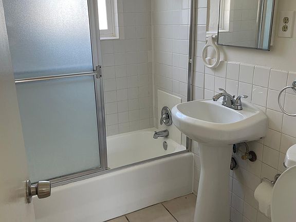 3rd image of 16410 Hawthorne Blvd #A