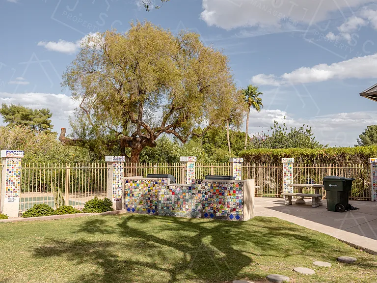 9059 N Arroya Vista Dr — Photo 31
