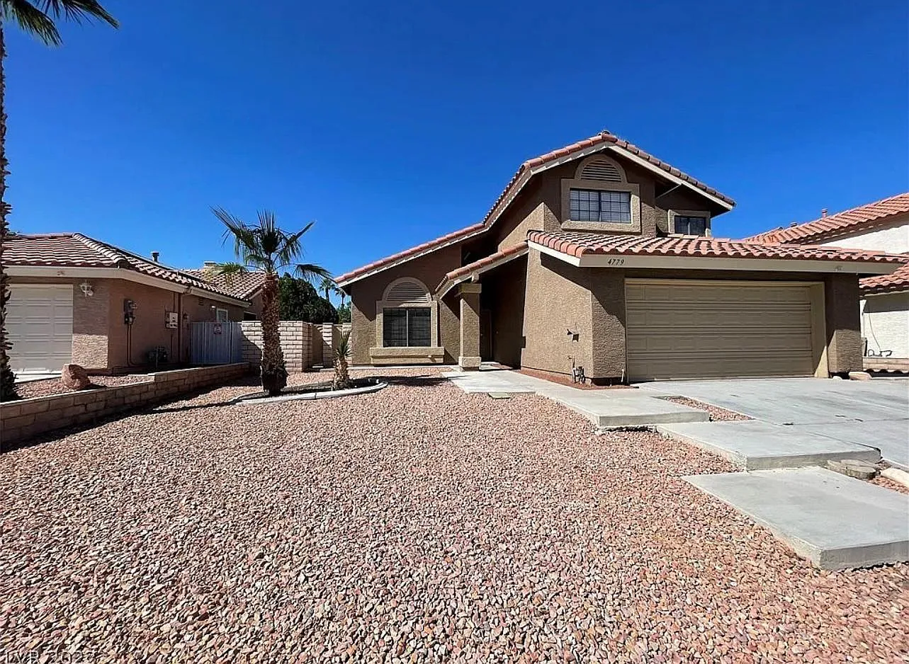 6 bed, 2.5 bath, 2022 sqft, $3,700 — Photo 2