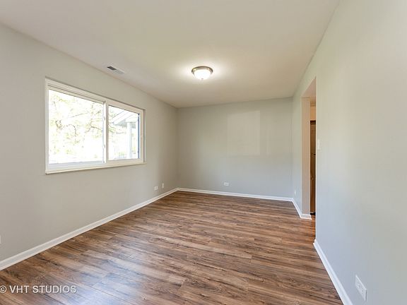 3rd image of 1515 E Silver Strand Cir