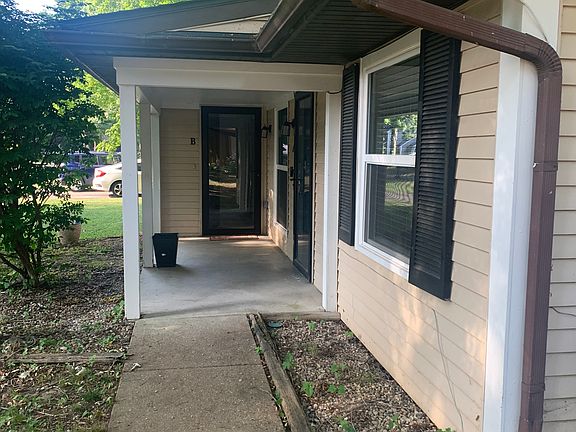 3rd image of 333 Beechwood Ct #A