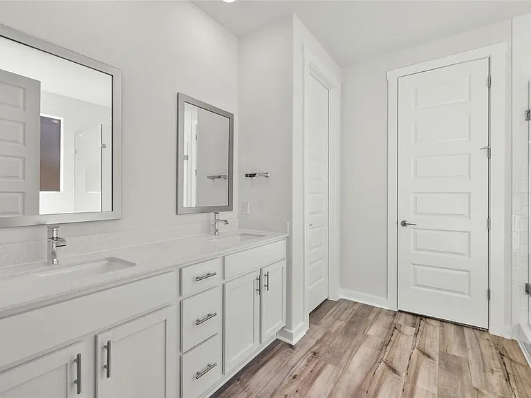 113 Shadow Oak Cv — Photo 21