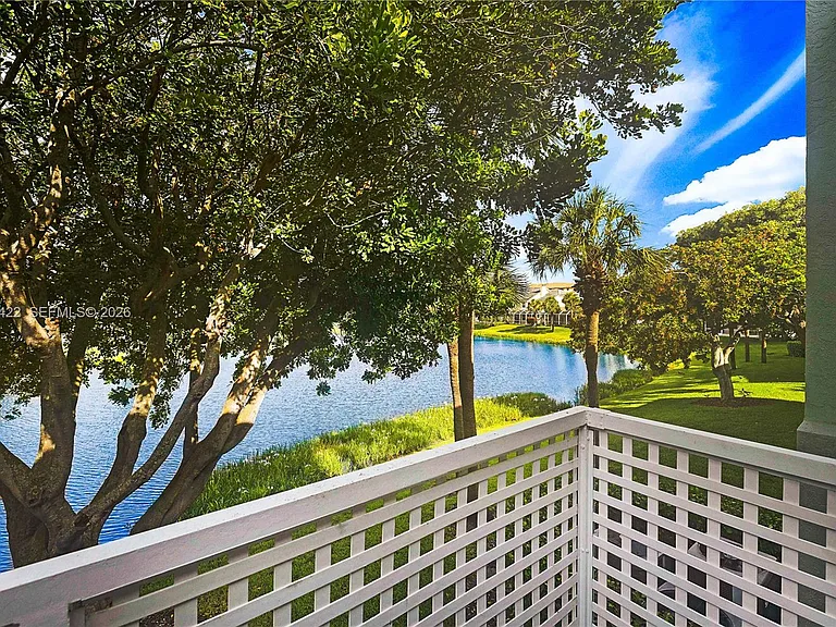 905 Mainsail Cir #905 — Photo 17