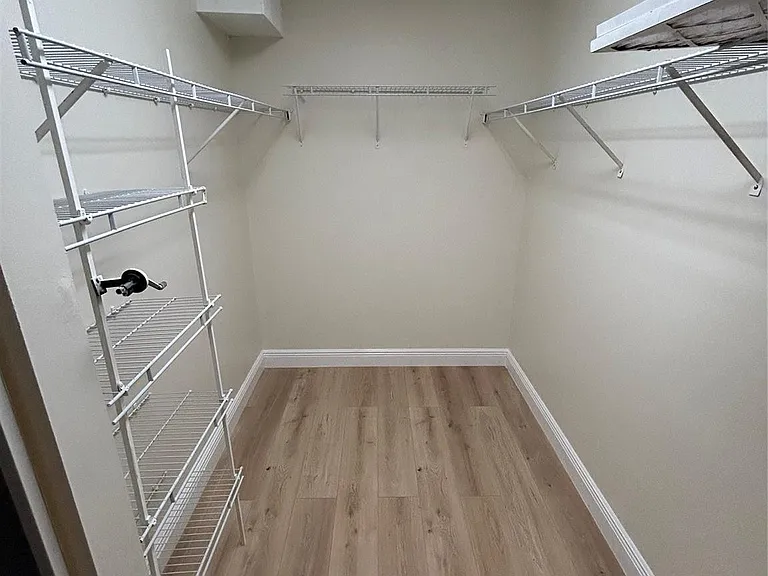900 SW 142nd Ave #202L — Photo 23
