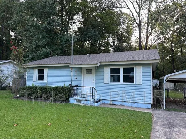 819 Edgehill Dr, Benton, AR 72015